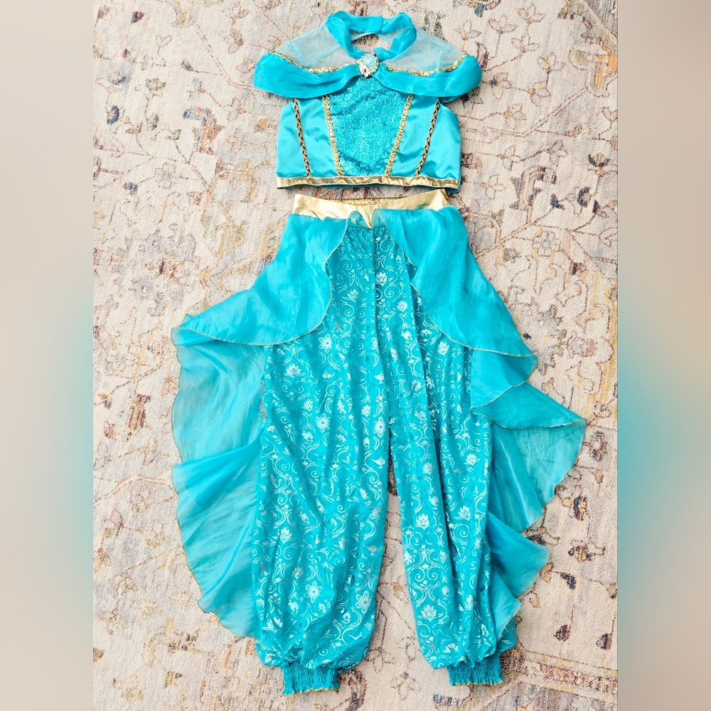 DISNEY Princess Jasmine Costume Size 11/12 Kids